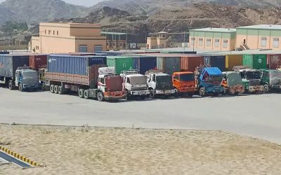 21 of 26 WFP vehicles carrying aid enter Afghanistan via Torkham border