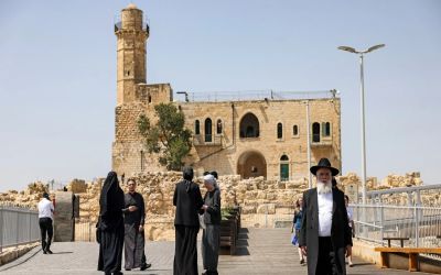 Israel seizes control of historic Nabi Samuel mosque from Islamic waqf